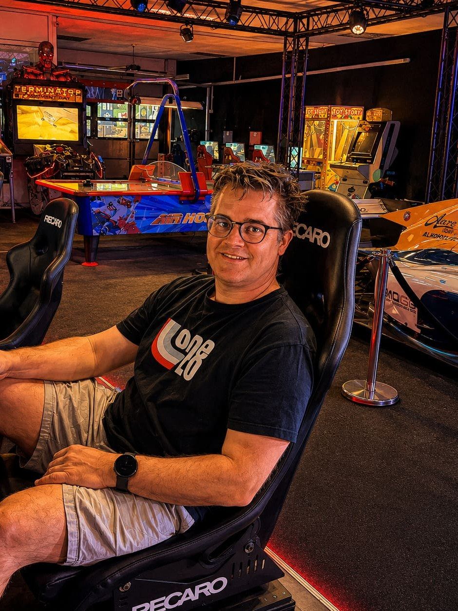 Roger der Race Club Master vom AP Café Indoor-Racing