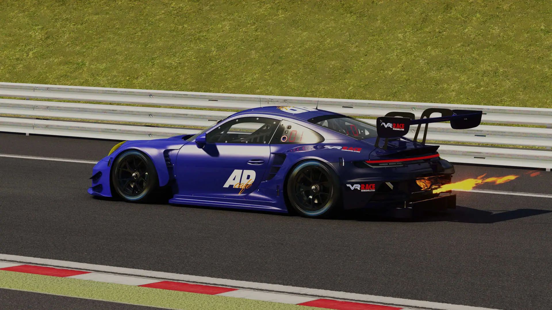 Dunkelblauer Porsche 911 GT3 R im Simulator mit AP-Logo an der Flanke und VR-RACE-Schriftzug am Heckflügel, Flammen aus dem Auspuff